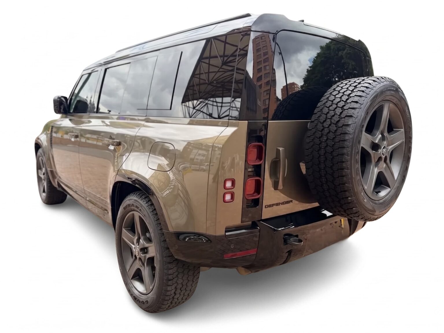 Land Rover Defender 2025