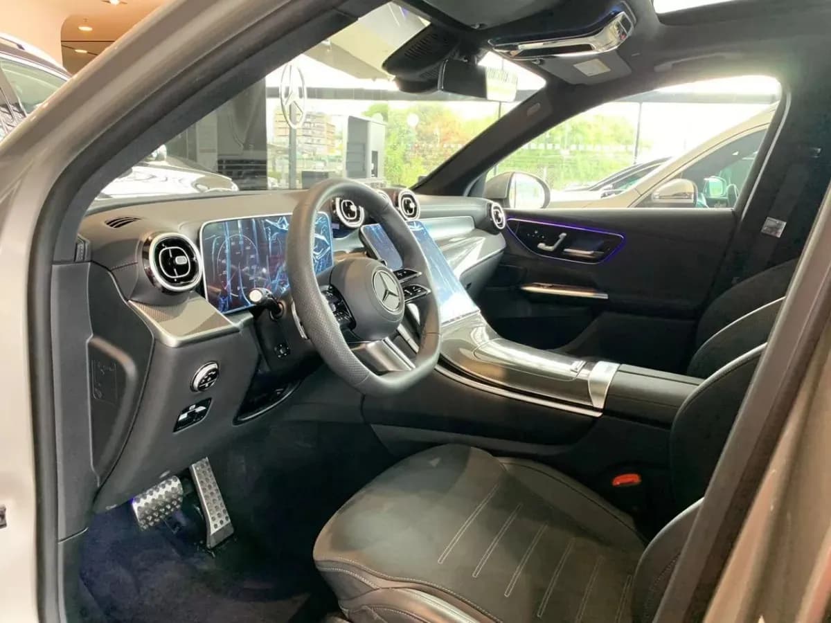 Mercedes-Benz GLC 300 2027